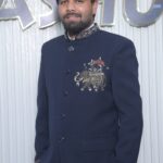 Hathi embroidered jodhpuri suit